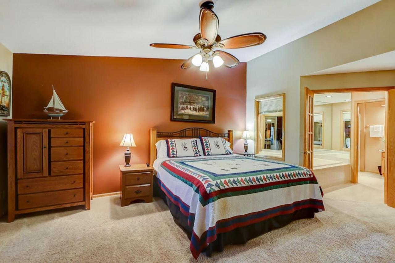 Brown Family Condo For Families Golf Trips And Girls Getaways Висконсин Делс Экстерьер фото