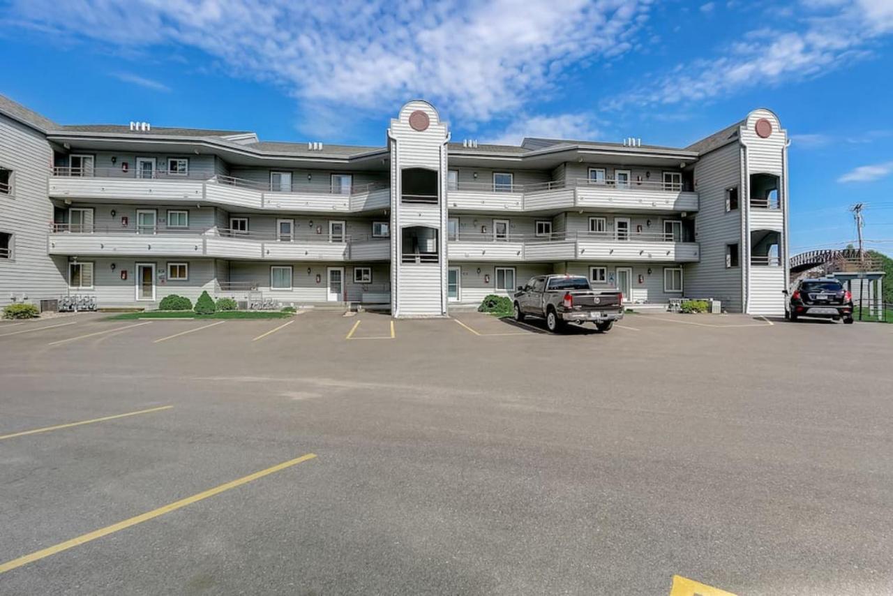 Brown Family Condo For Families Golf Trips And Girls Getaways Висконсин Делс Экстерьер фото