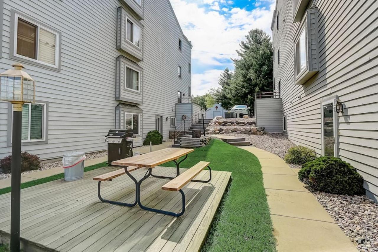 Brown Family Condo For Families Golf Trips And Girls Getaways Висконсин Делс Экстерьер фото
