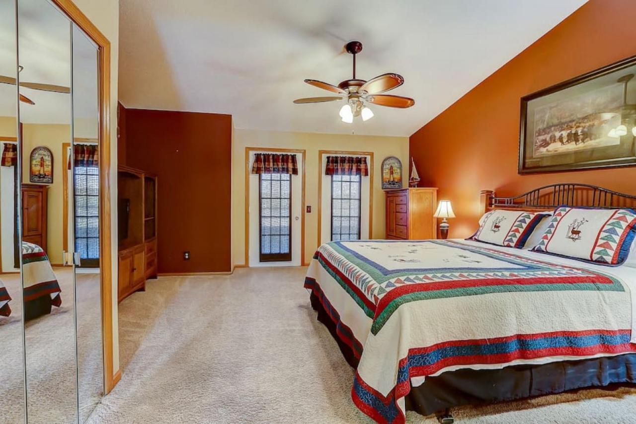 Brown Family Condo For Families Golf Trips And Girls Getaways Висконсин Делс Экстерьер фото