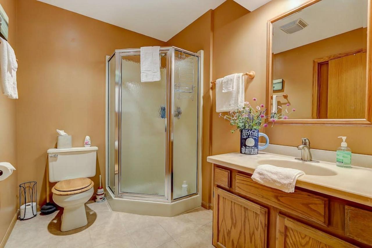 Brown Family Condo For Families Golf Trips And Girls Getaways Висконсин Делс Экстерьер фото